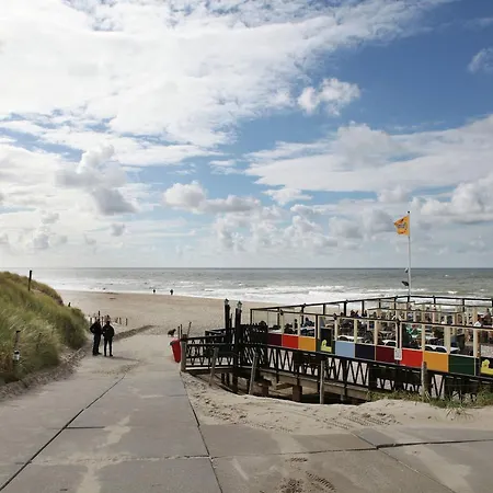 Maria S Hoeve *